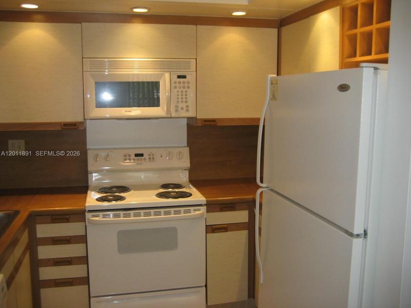 Property photo # 2
