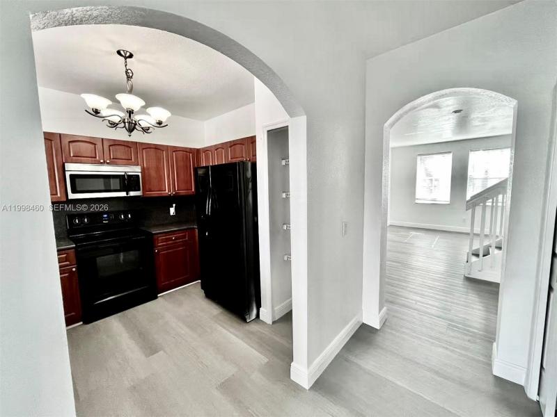 Property photo # 6