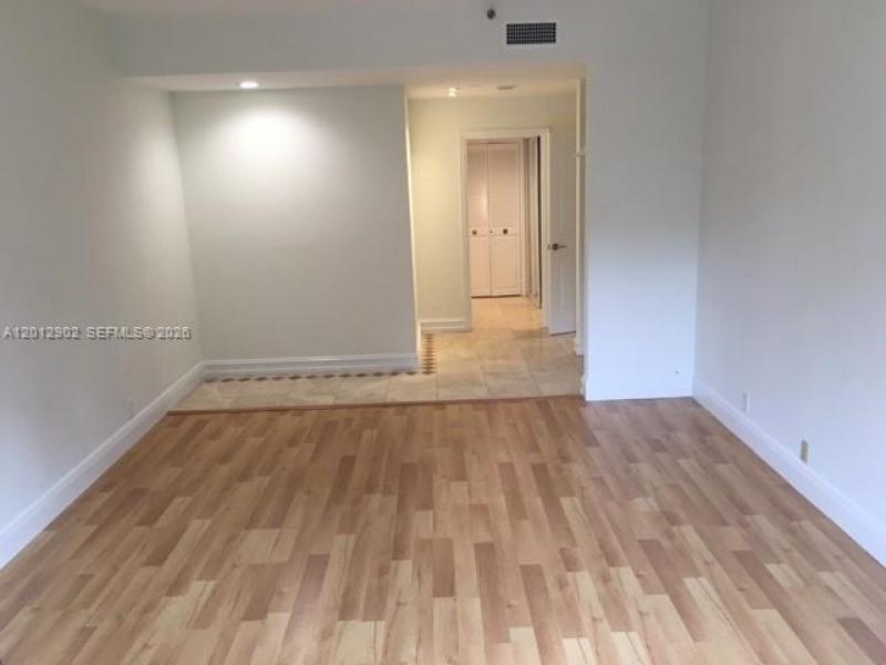 Apartment for rent at Key Colony III Emerald Bay 128