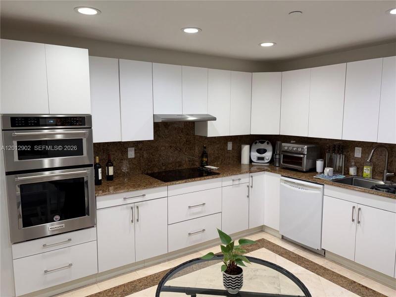 Apartment for rent at Key Colony III Emerald Bay 128