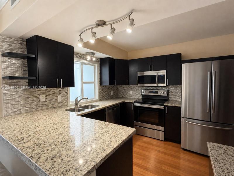 Property photo # 7