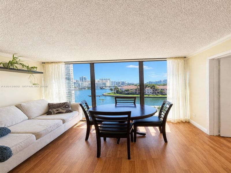 Property photo # 8