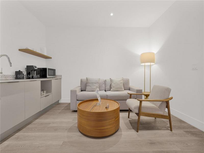 Property photo # 6