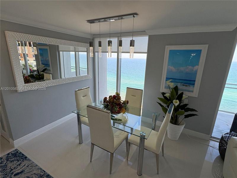 Condo for sale at Parker Plaza Estates 1812