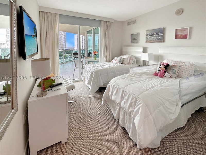 Property photo # 6