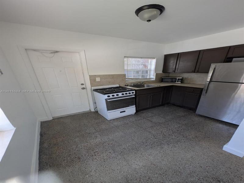 Property photo # 3