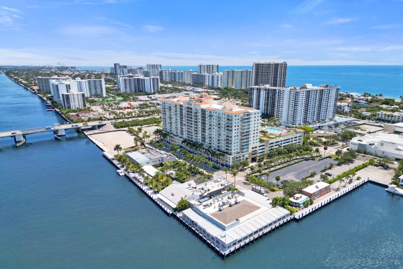 Condo for sale at The Tides at Bridgeside Square 807
