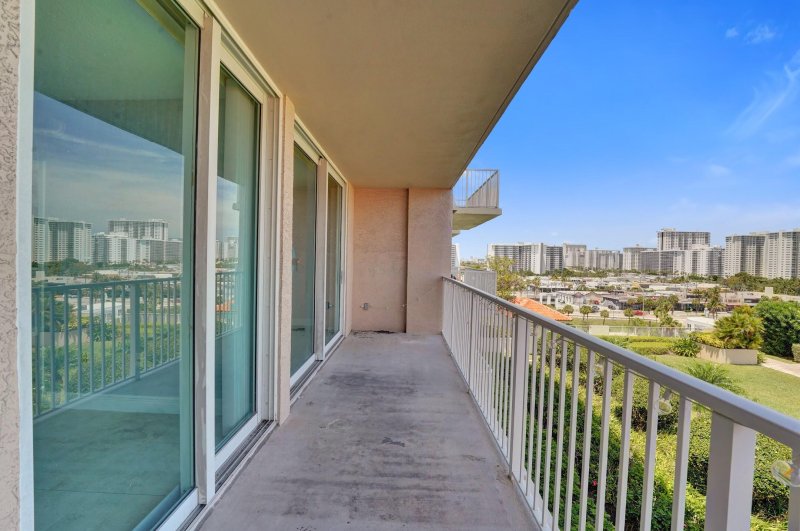 Condo for sale at The Tides at Bridgeside Square 807