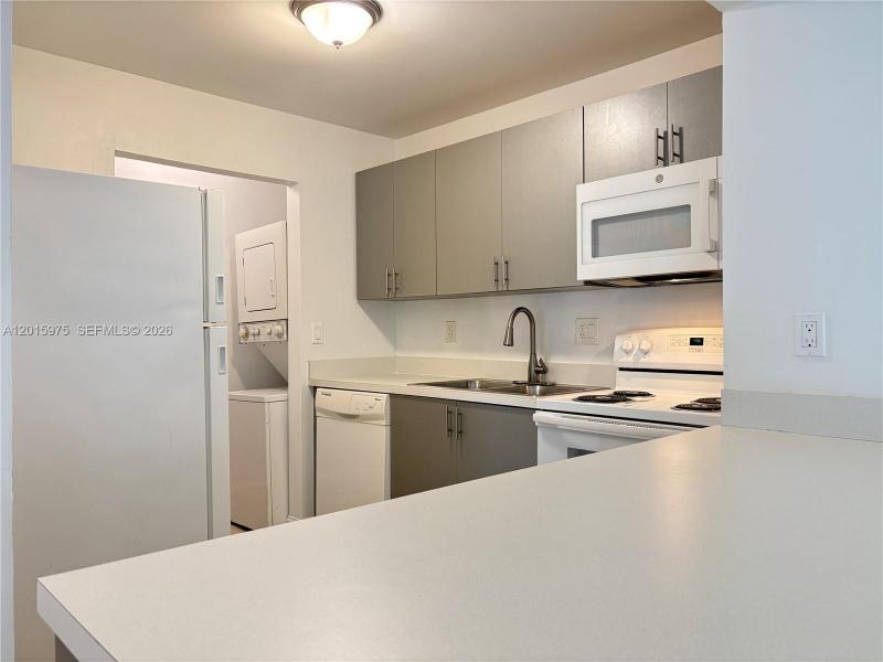 Property photo # 0