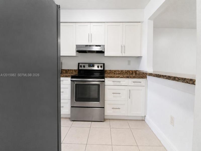 Property photo # 9