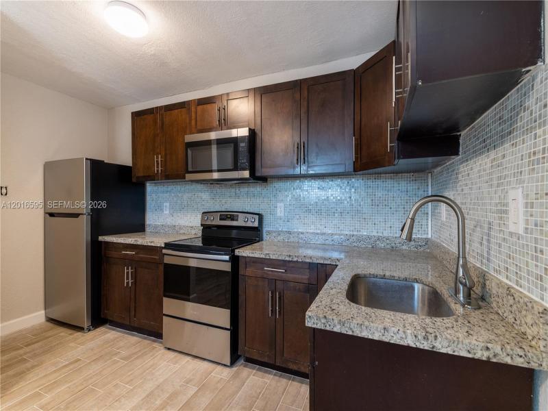 Property photo # 9