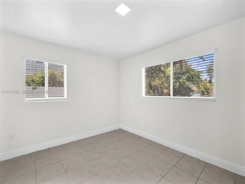 Property photo # 4