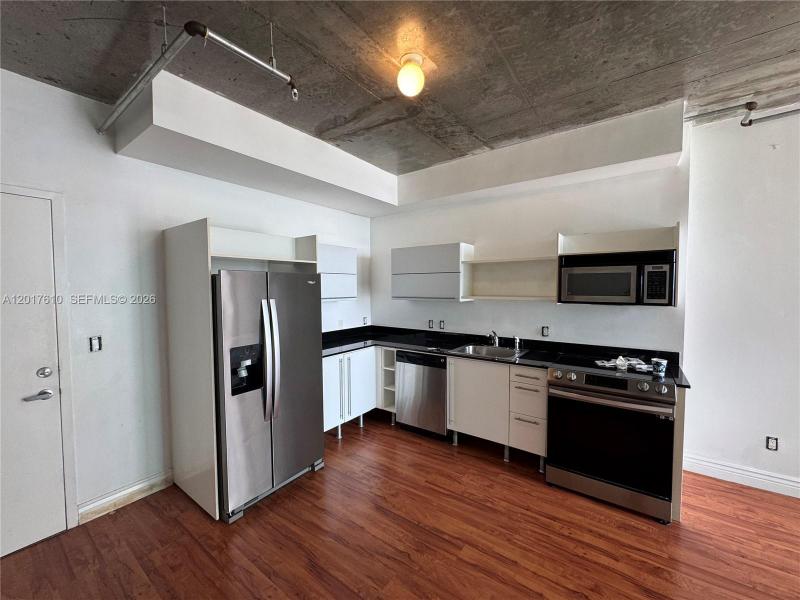 Property photo # 4
