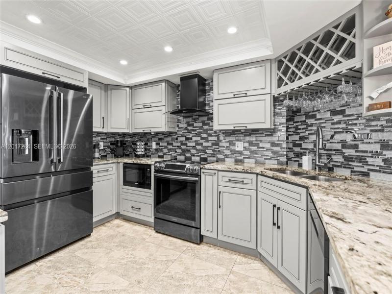 Property photo # 0