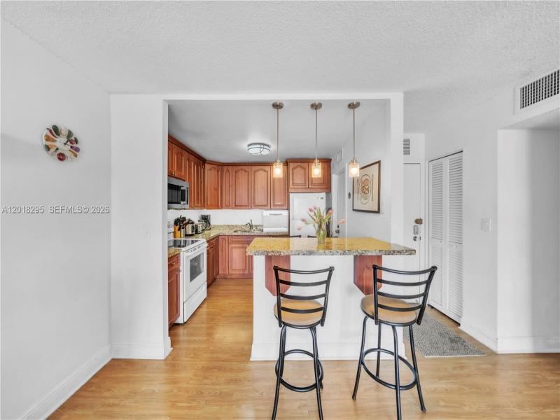 Property photo # 4