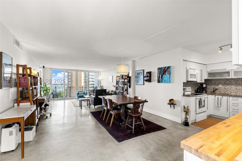 Condo for sale at Palm Bay Condo 6D