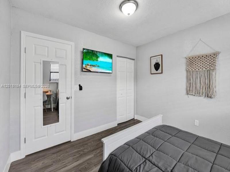 Property photo # 9