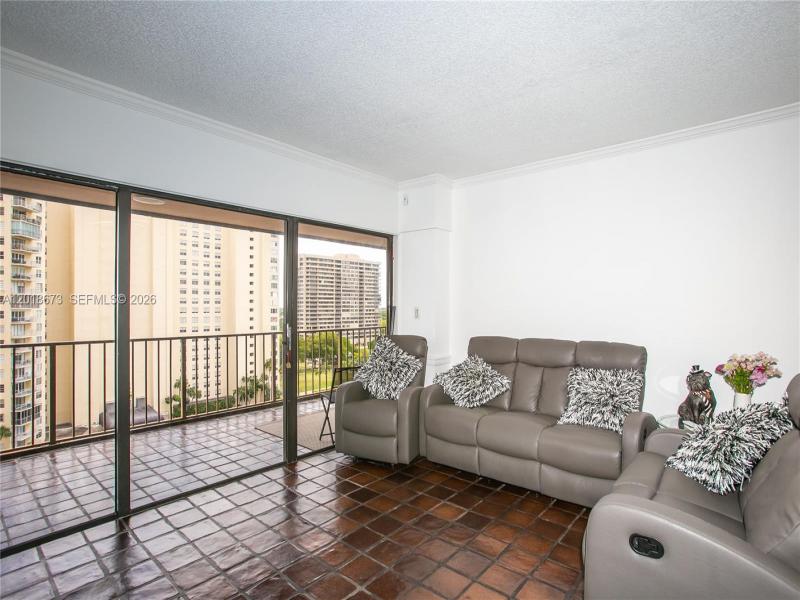 Comprar apartamento en The Cricket Club 1207