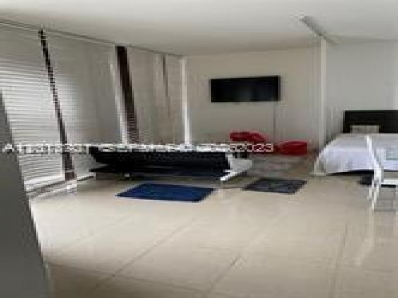 Condo for sale at Palm Bay Condo 1E