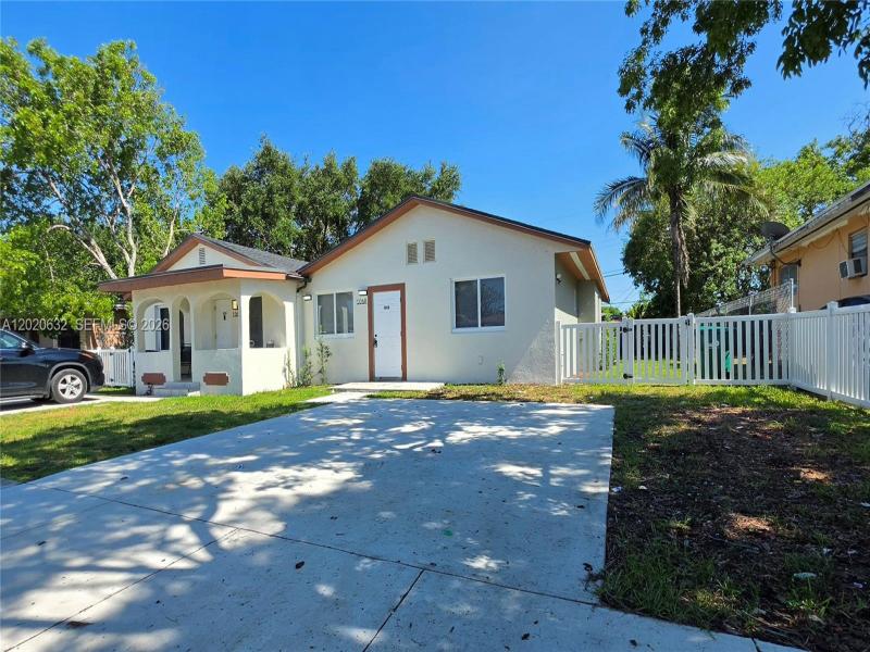 Property photo # 4