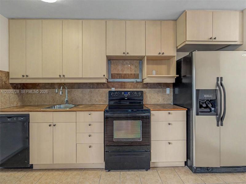 Property photo # 8