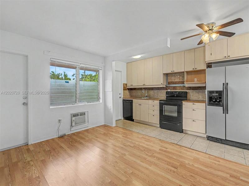 Property photo # 0