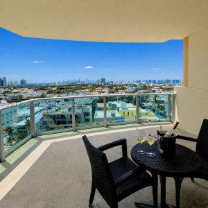 IL Villaggio Apt #1211