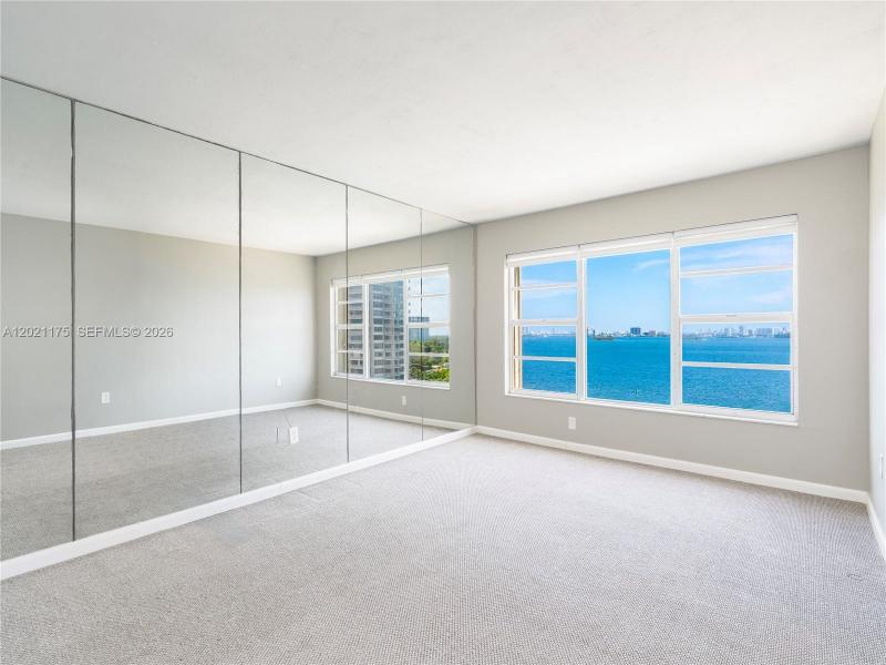 Comprar apartamento en The Jockey Club I 912