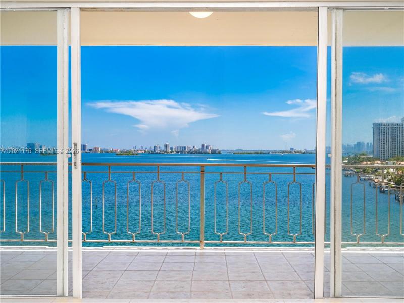 The Jockey Club I Apt #912