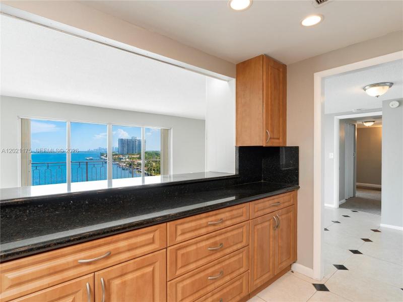 Comprar apartamento en The Jockey Club I 912
