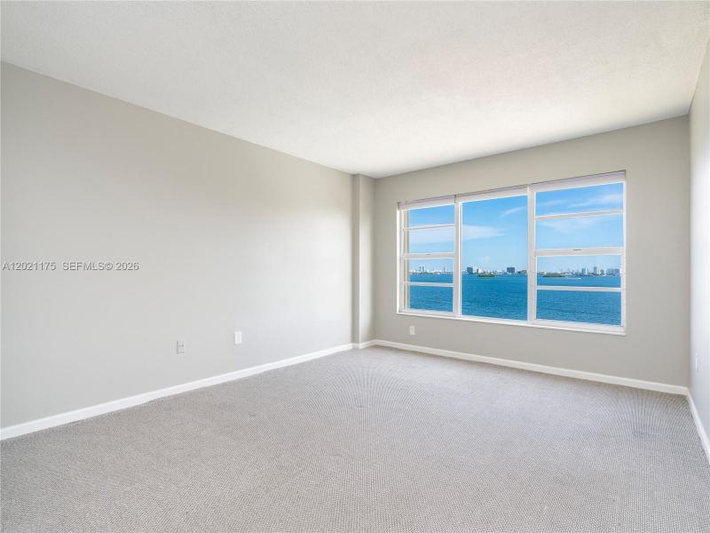 Comprar apartamento en The Jockey Club I 912