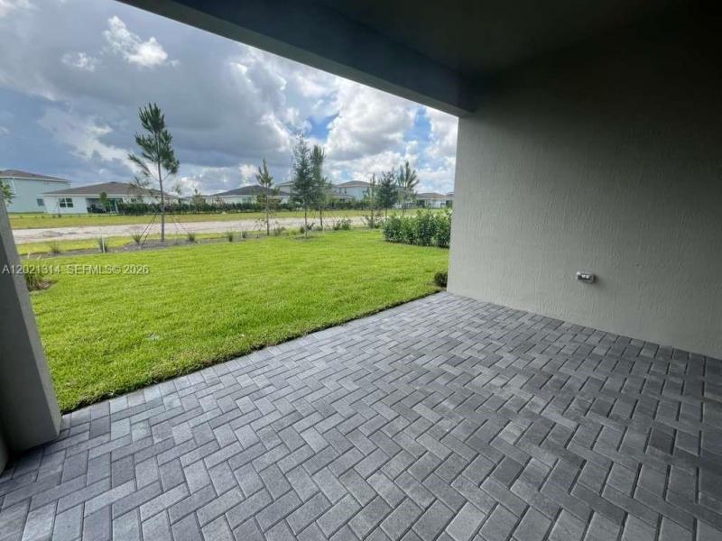 Property photo # 0