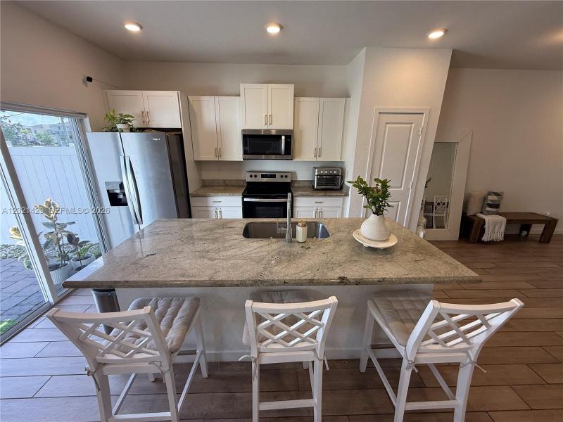 Property photo # 8