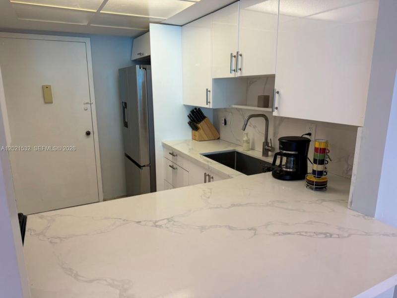 Condo for sale at Parker Tower 1003