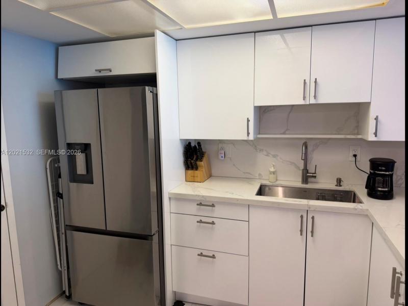 Condo for sale at Parker Tower 1003