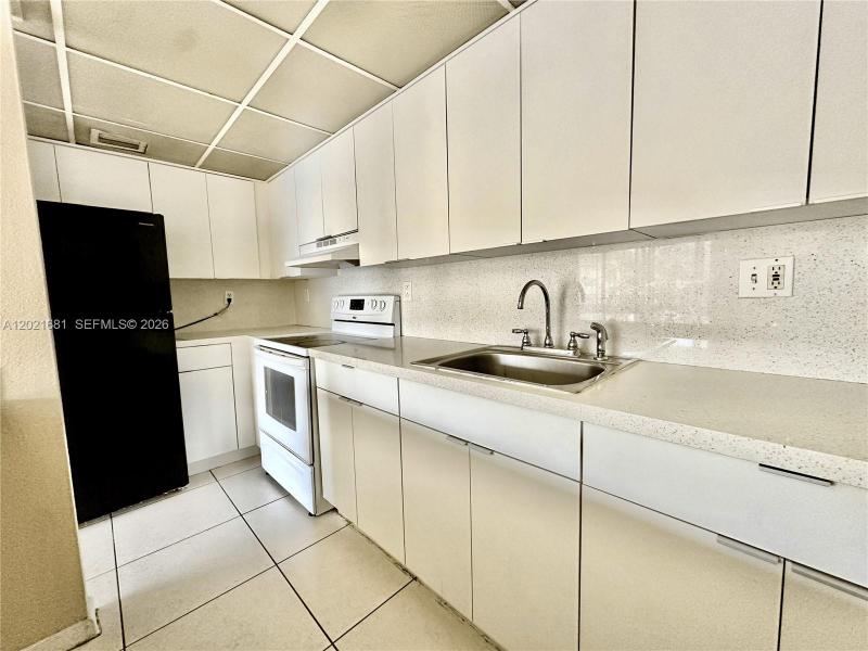 Property photo # 3