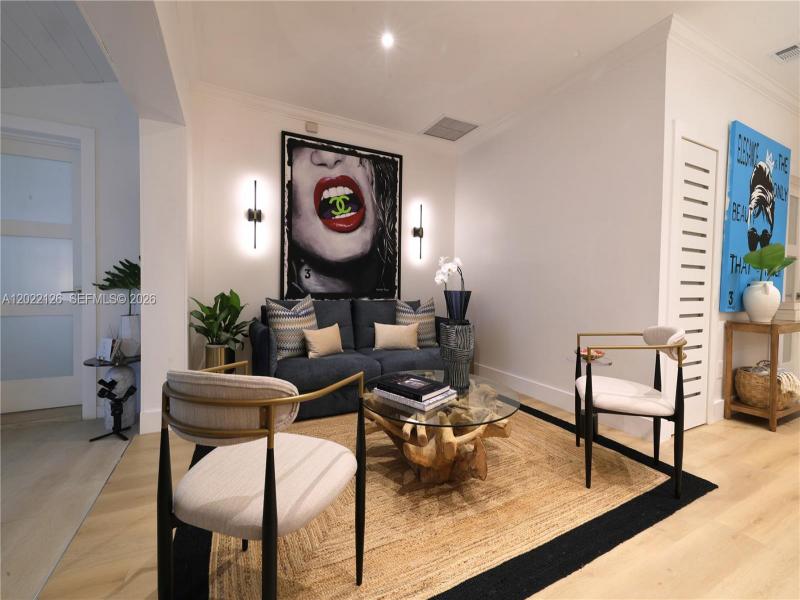 Property photo # 6