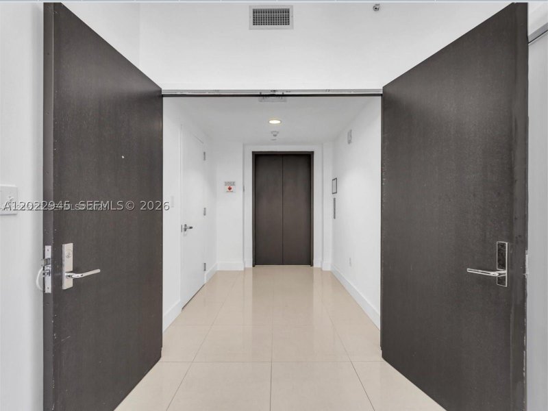Apartment for rent at 900 Biscayne 4809