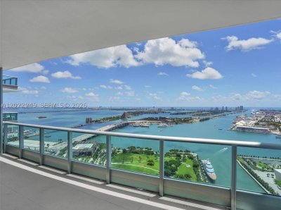 900 Biscayne Apt #4809
