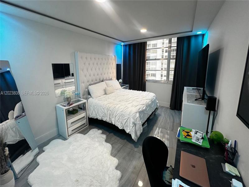Comprar apartamento en Del Prado South Tower 702
