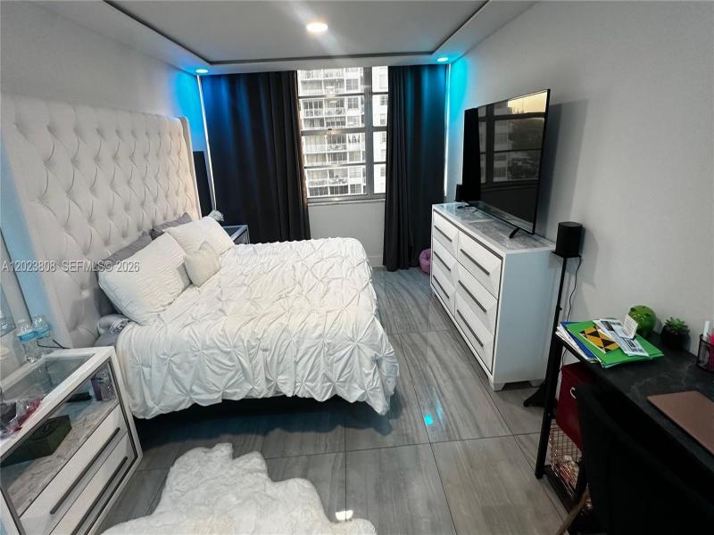 Comprar apartamento en Del Prado South Tower 702