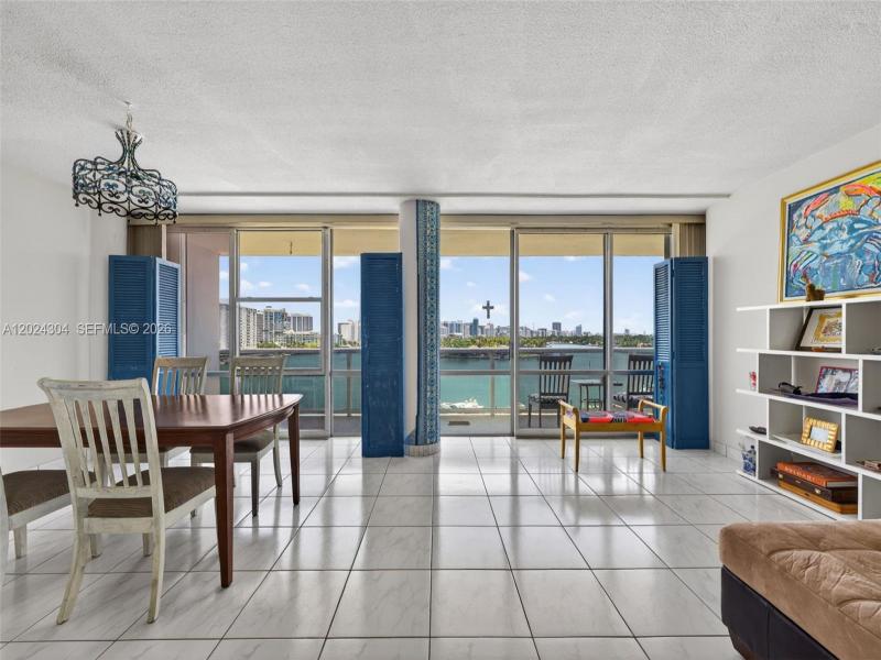 Comprar apartamento en King Cole 606