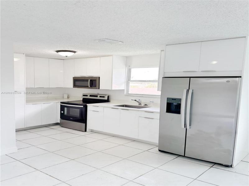 Property photo # 4