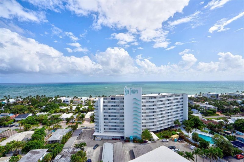 Condo for sale at Vantage View 602