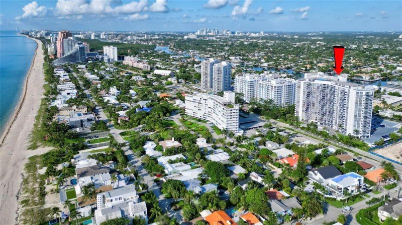 Condo for sale at Vantage View 602