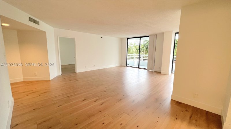 Apartment for rent at Parc Central Aventura 418