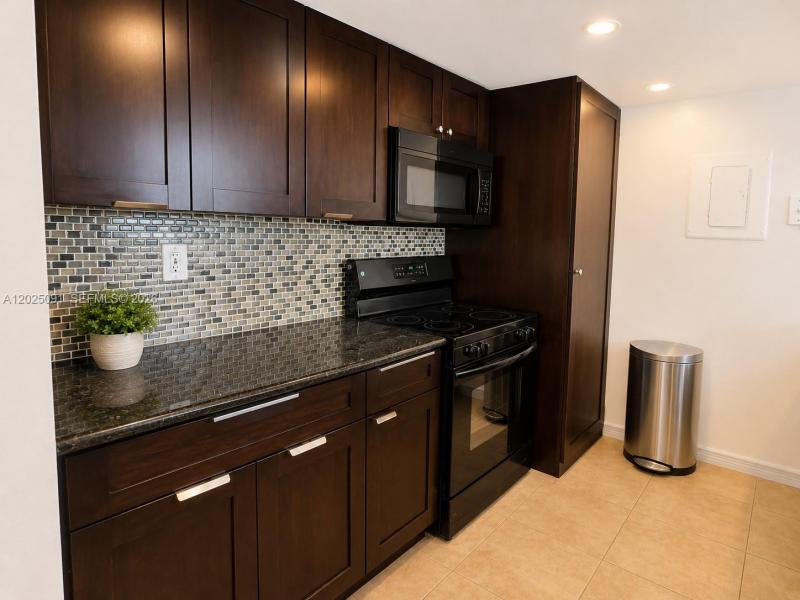 Property photo # 8