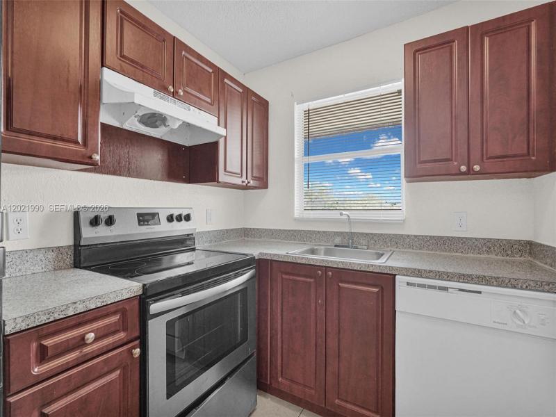 Property photo # 4