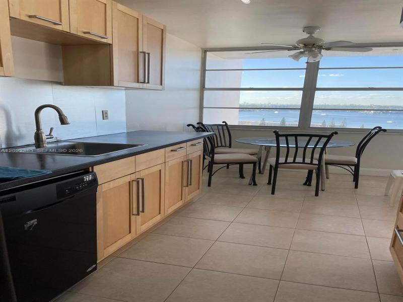Condo for sale at Del Prado South Tower 1701/2