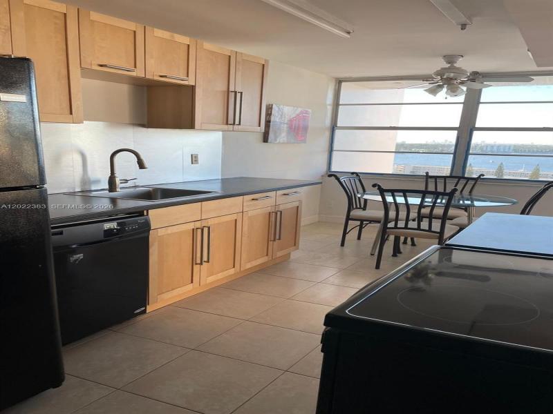Condo for sale at Del Prado South Tower 1701/2